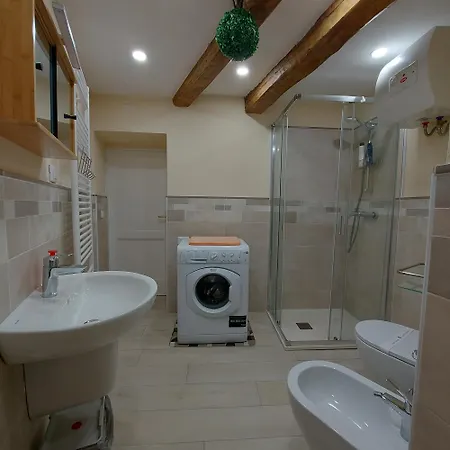 Mama Claro Poggio (Lucca)